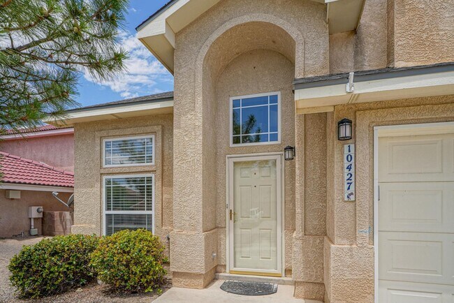 Foto del edificio - 10427 Crosscut Dr NW