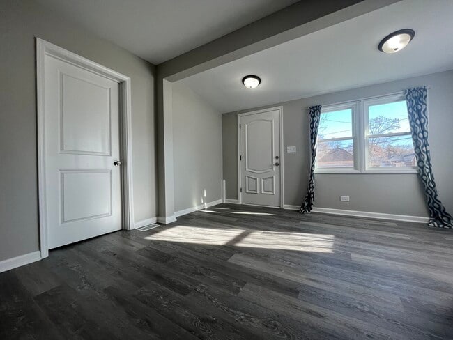 Foto del edificio - 1204 N Park St