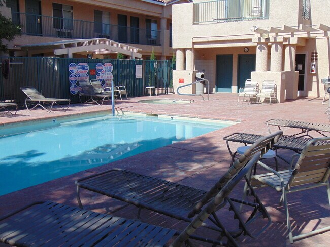 Foto del edificio - Smokey Lane Condo Lower Level