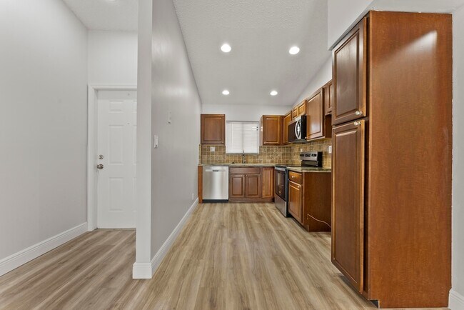 Foto del edificio - 2900 Olivewood Terrace