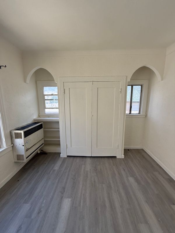 Foto del edificio - 116 S Mathews St