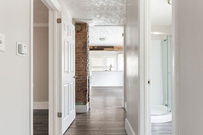 Foto del edificio - 5409 Bridge Ave