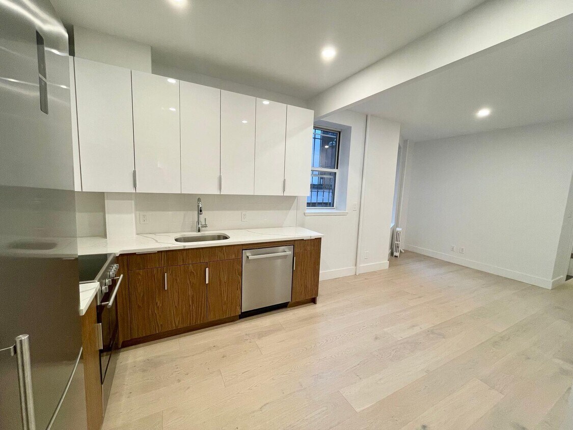 27 St Marks Pl Unit 6, New York, NY 10003 Apartment for Rent in New