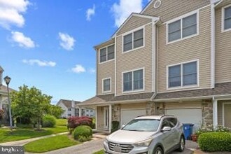 Building Photo - 312 Blenny Ln