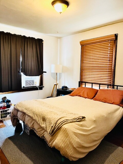 Foto del edificio - 1008 E 37th St