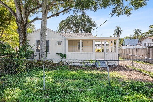 Foto del edificio - 619-629 Woodlawn St