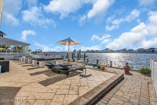 Building Photo - 68 Blue Heron Dr