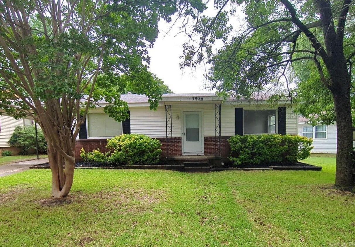 Primary Photo - 3904 Virginia Dr