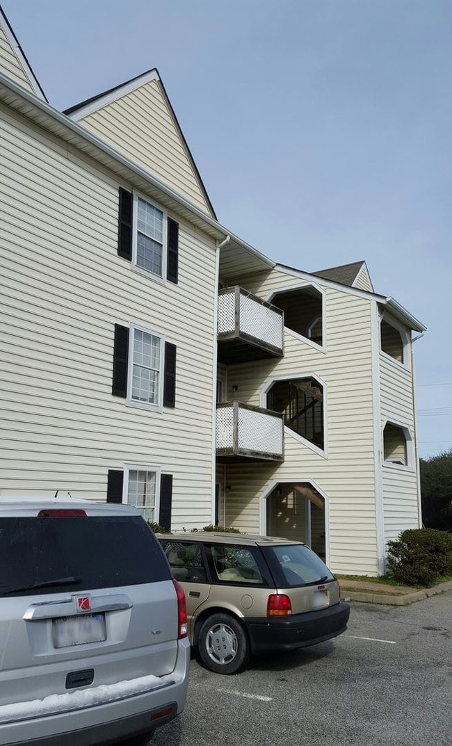Building Photo - 1837 E Ocean View Ave
