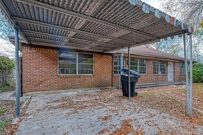 Foto del edificio - 4113 Dawson Ln