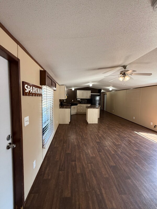 Foto del edificio - 202 Evelyn Ave