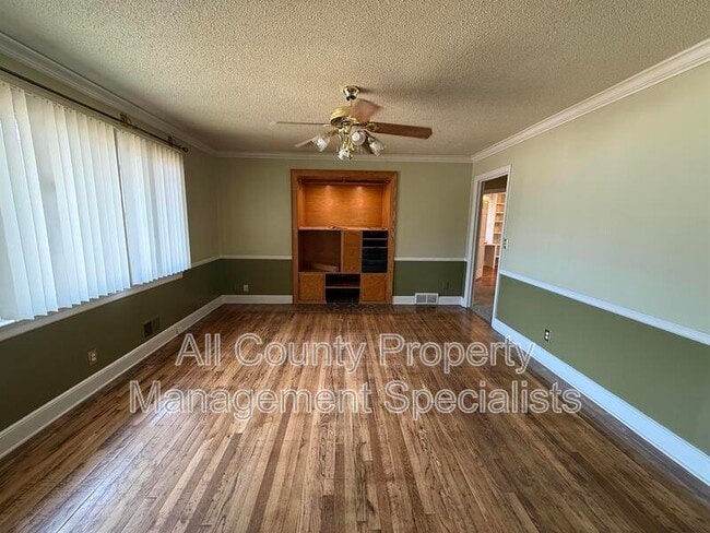 Building Photo - 123 Lanier Ave