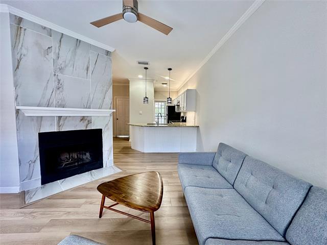 Foto del edificio - 4800 W Lovers Ln