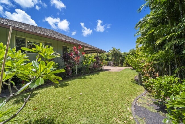 Building Photo - Tropical 4BR Gated Retreat w/ Sauna, Walk to Velzyland Beach
