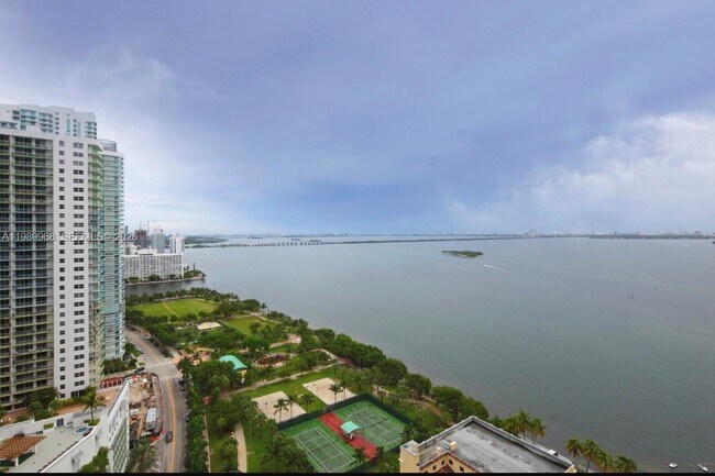 Foto del edificio - 1717 N Bayshore Dr
