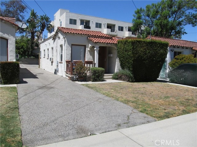 Building Photo - 11217 La Maida St