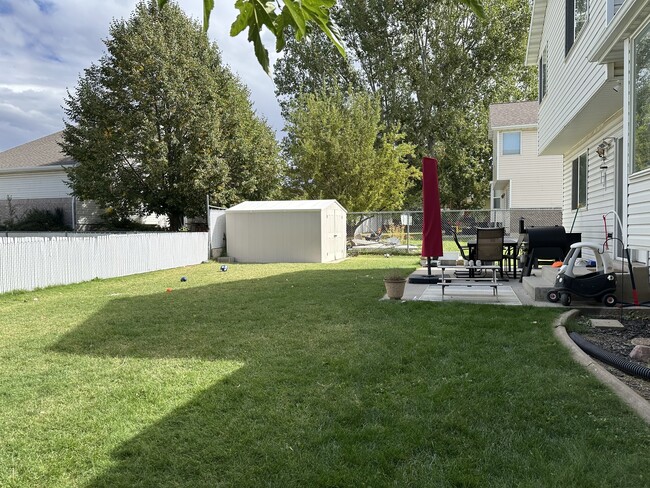 Building Photo - 2258 W 5700 S