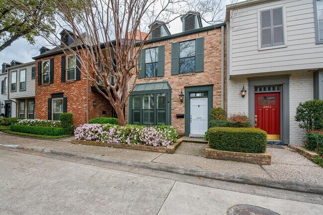 Foto del edificio - 3809 Wakeforest St