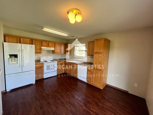 Foto del edificio - 1216 Wolf Run Ct