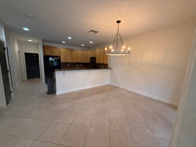 Building Photo - 114 Owl Pointe Cir