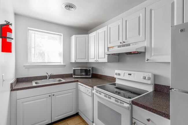 Building Photo - Brookbend Apartments