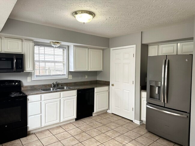 Foto del edificio - 212 White Oak Trace