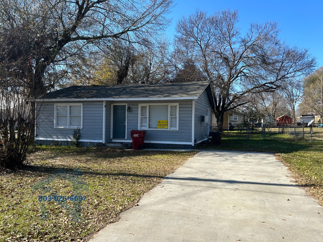 Primary Photo - 701 4th St