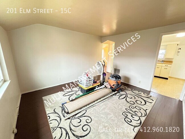 Building Photo - 2 Bed, 1 Bath unit in Neville Township