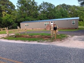 Building Photo - 1741 Horne Rd