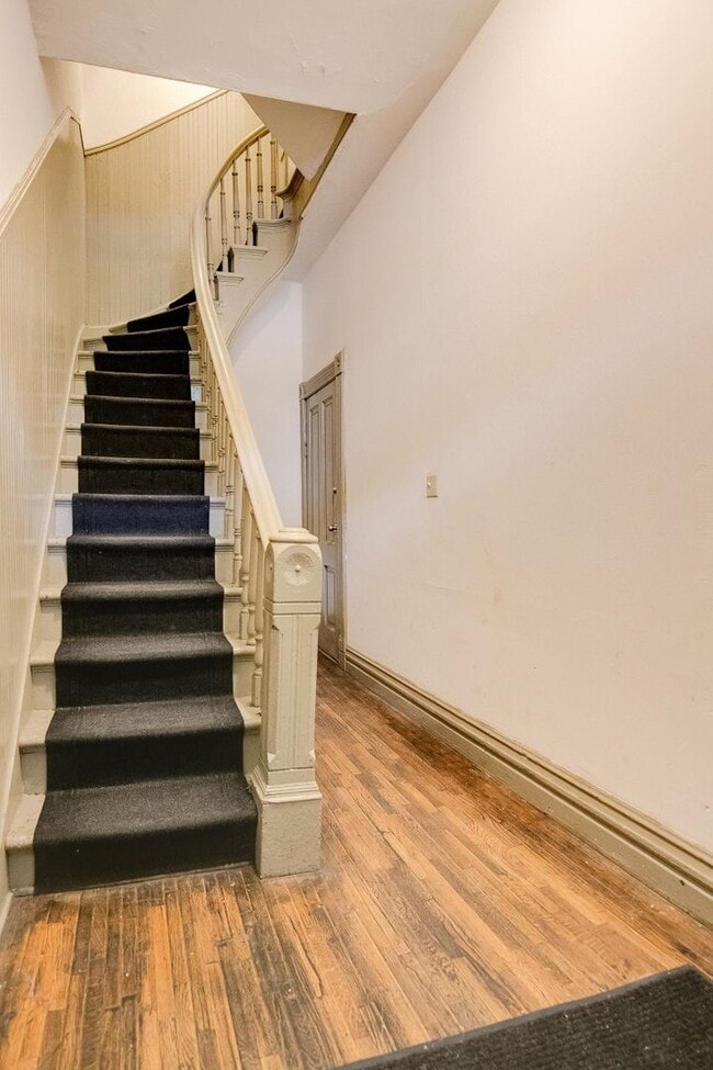 Foto del edificio - 365-367 Smith Ave N