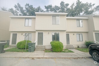 Building Photo - 251 Knight Dr