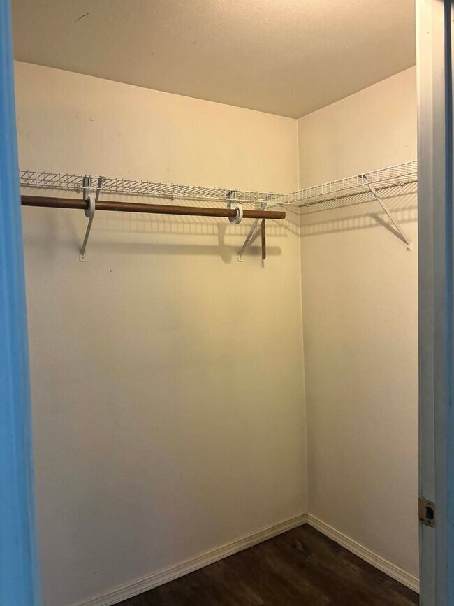 Foto del edificio - 803 9th Ave NW