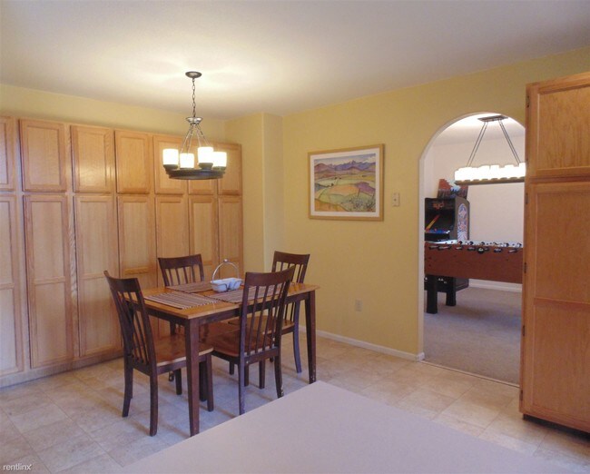 Building Photo - 2124 Stoney Pine Ct