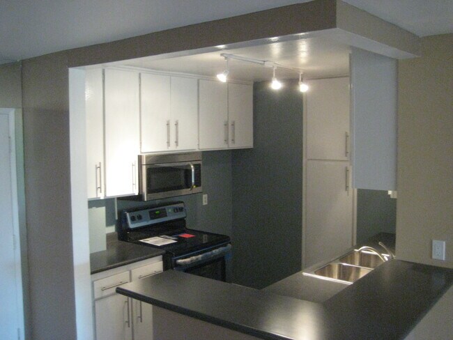 Foto del edificio - 7777 W 91st St
