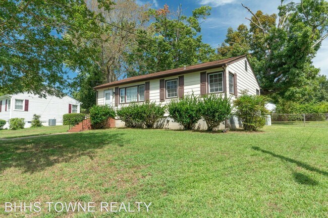 Building Photo - 3 br, 1 bath House - 133 Drew Road