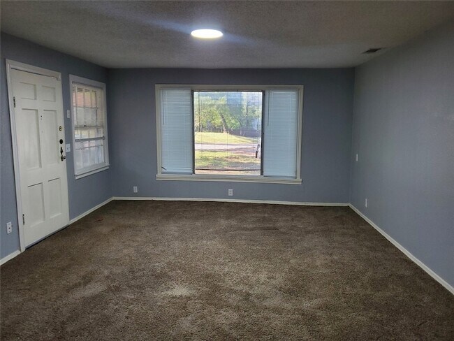 Foto del edificio - 2227 Westbrook Ave