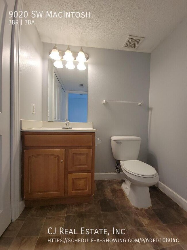 Foto del edificio - 9020 SW MacIntosh-