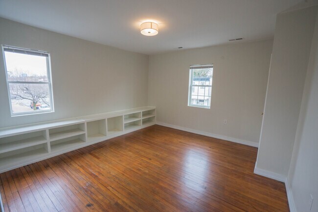 Foto del edificio - 324 N 27th St