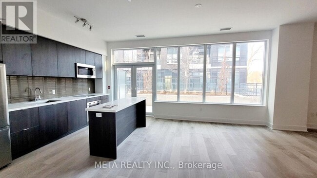 Building Photo - 102-102 TEAGARDEN Ct