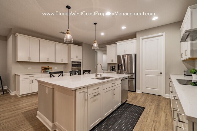 Foto del edificio - OUTSTANDING 3 BED PLUS DEN-FLEX SPACE HOME...