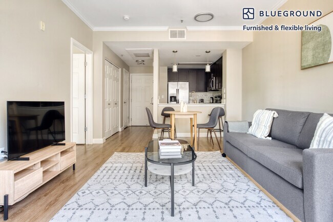 Building Photo - 1700 Botelho Dr