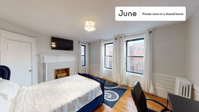 Building Photo - Room in Shared 4 bed/1 bath home