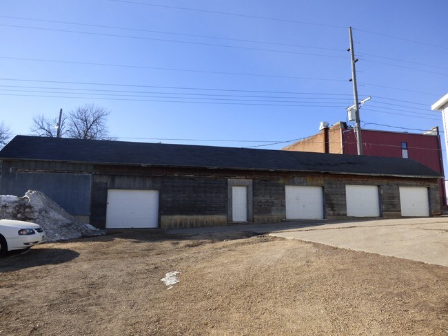 Building Photo - 116 E Prince St