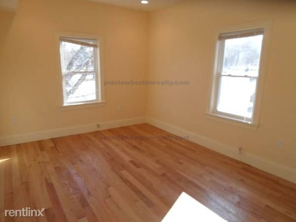 Foto del edificio - 19 Chestnut Hill Ave