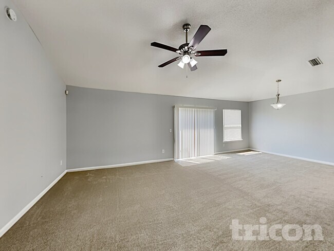 Building Photo - 6830 Shoreline Ln