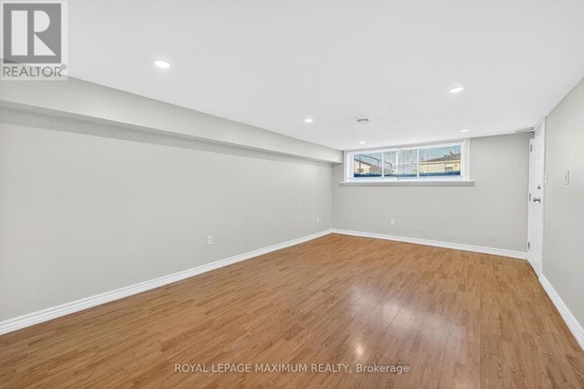 Building Photo - 362 Rosedale Dr