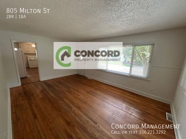 Building Photo - 805 Milton St