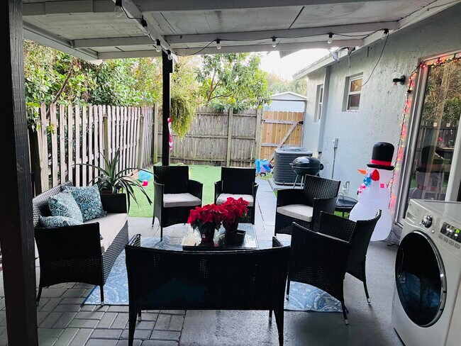 Foto del edificio - 3451 48th Ln S