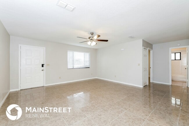 Building Photo - 240 Grifford Dr