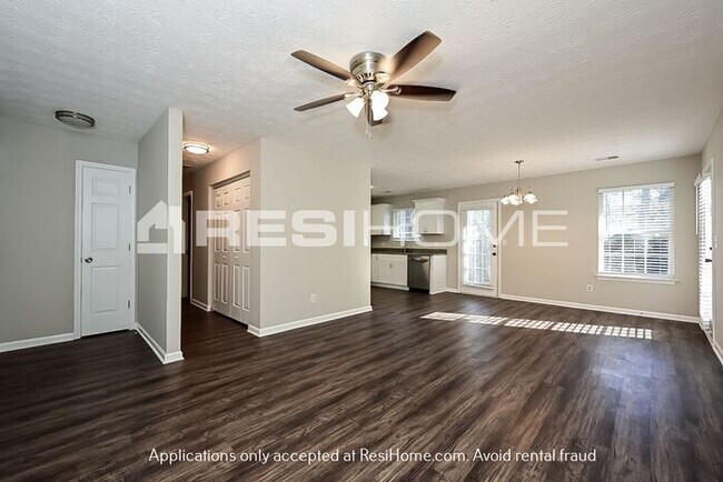 Building Photo - 144 Oakland Cir